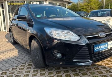 Ford Focus 130.682 km 6.490 &euro; Löhne 32584