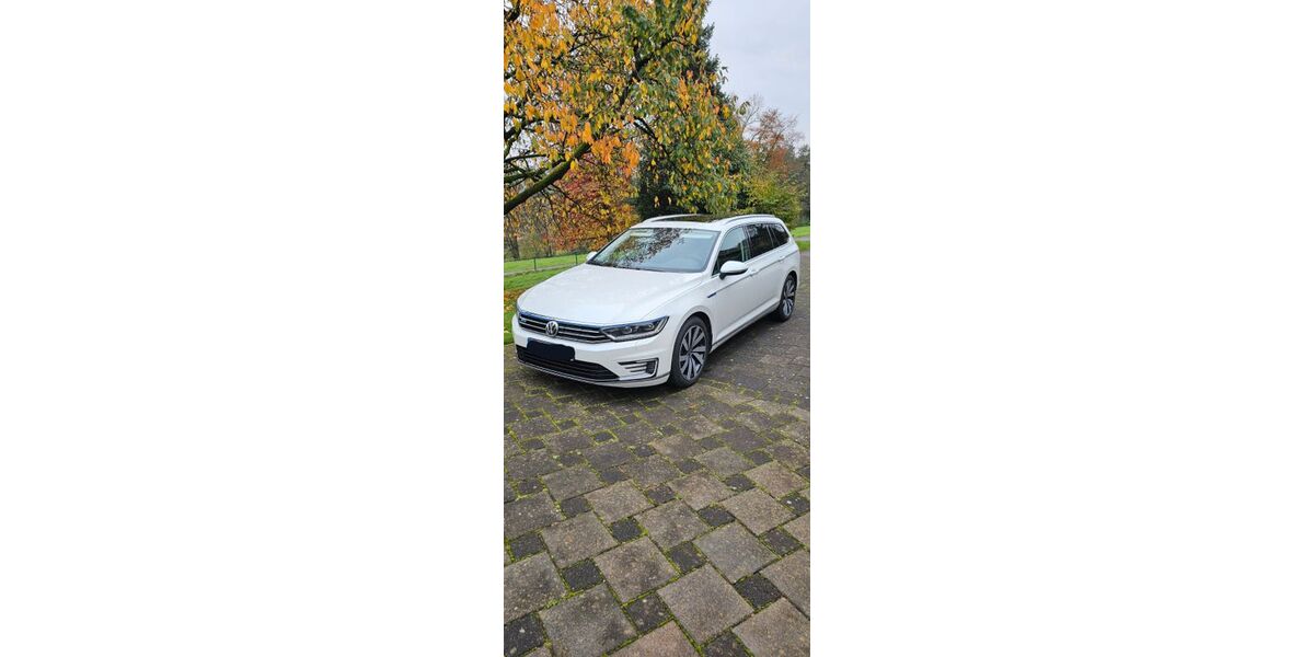VW Passat Variant 132.000 km 17.600 &euro; Herford 32049