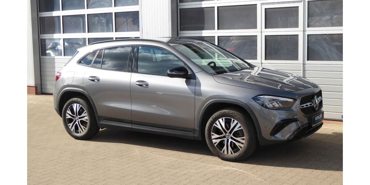 Mercedes-Benz GLA 250 27.770 km 35.900 &euro; Diepenau 31603