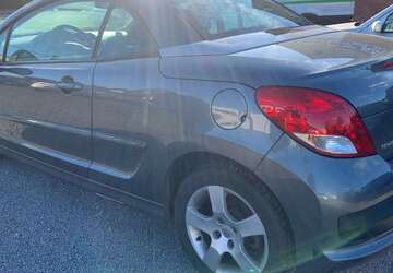 Peugeot 207 157.500 km 3.390 &euro; Minden 32427