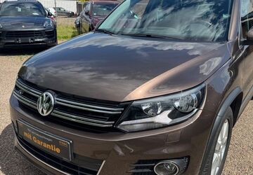 VW Tiguan 143.201 km 13.699 &euro; Minden 32429