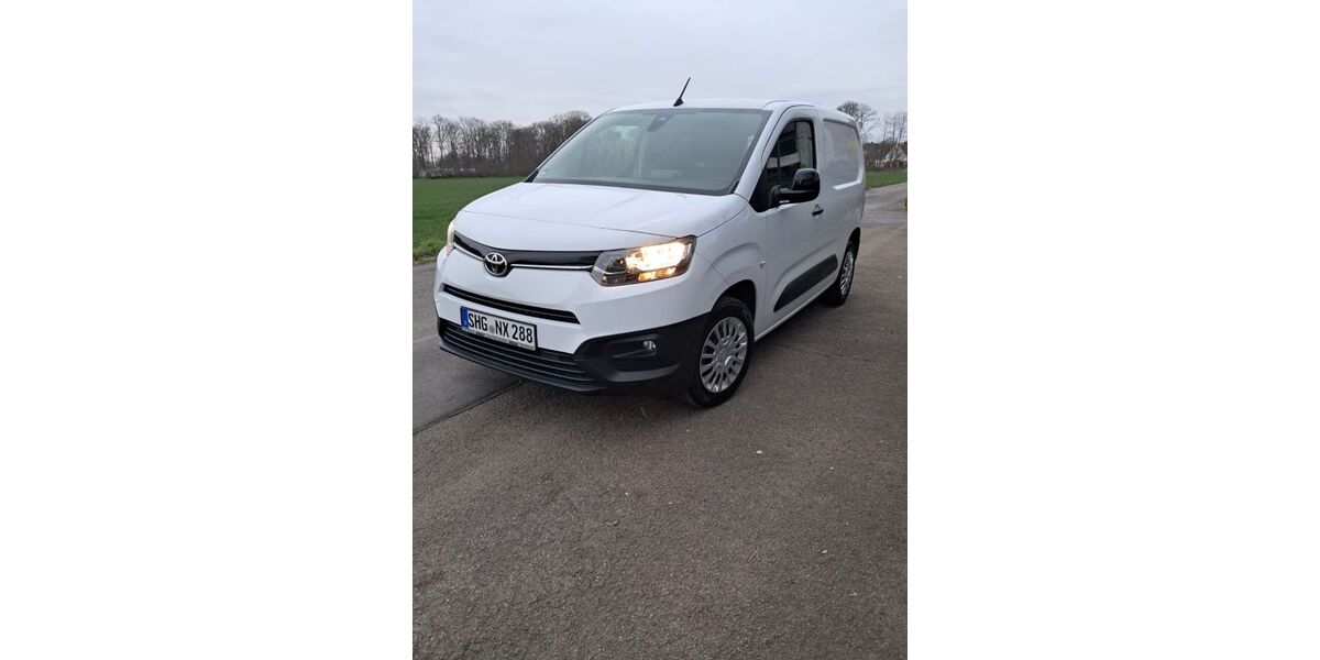 Toyota Proace City 15.270 km 17.900 &euro; Seggebruch 31691