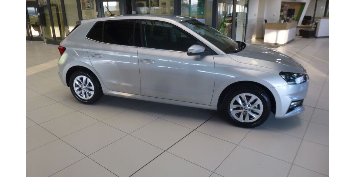 Skoda Fabia 27.400 km 15.400 &euro; Lübbecke 32312