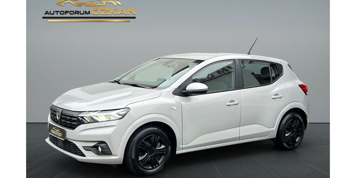 Dacia Sandero 79.906 km 8.499 &euro; Löhne 32584