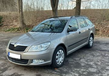 Skoda Octavia 125.000 km 6.100 &euro; Herford 32051