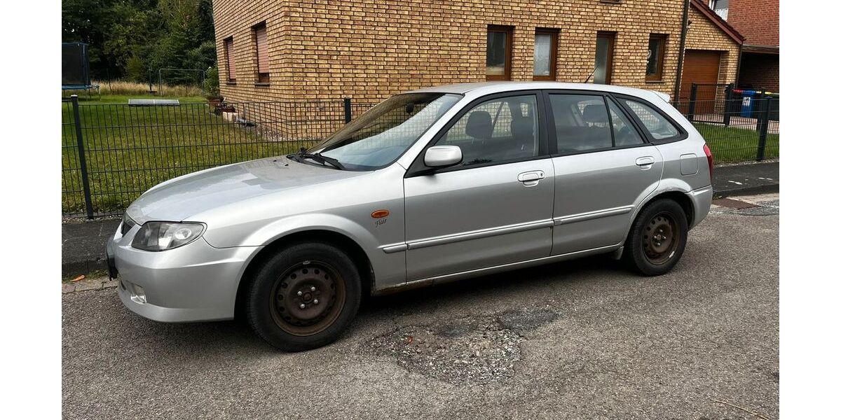 Mazda 323 121.785 km 999 &euro; Herford 32052