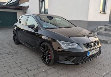 Seat Leon 168.000 km 14.499 &euro; Löhne 32584