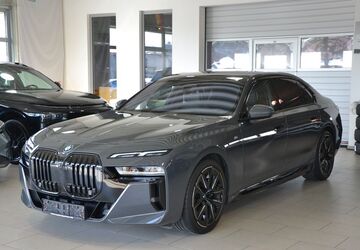 BMW i7 25.109 km 83.490 &euro; Lemgo 32657