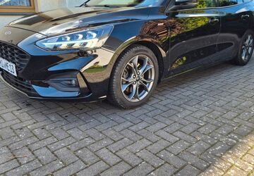 Ford Focus 90.000 km 14.999 &euro; Minden 32425