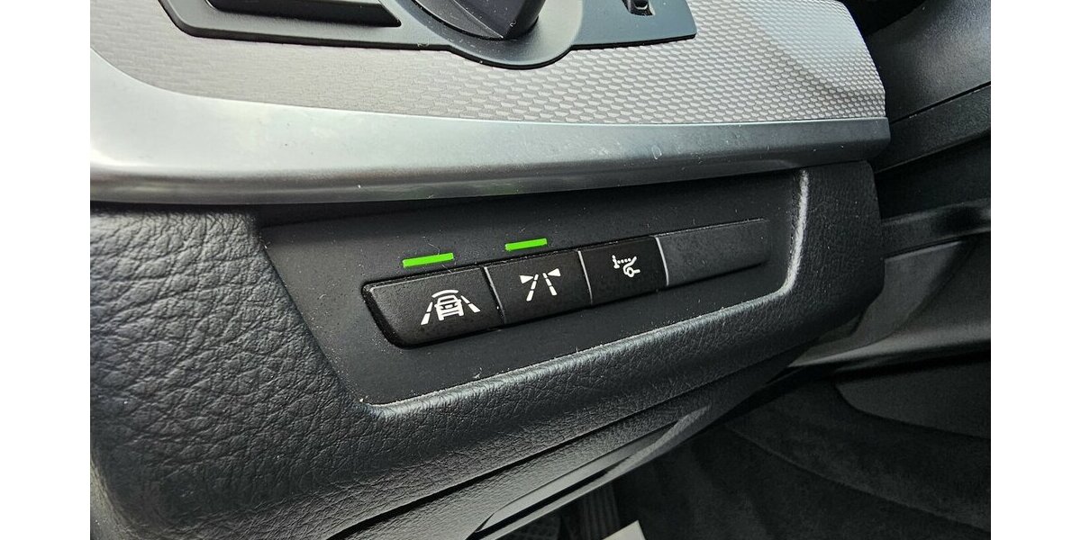 BMW 530d M Sportpaket NAVI Prof. LEDER PANO. H&K 153.650 km 23.990 &euro; Löhne 32584