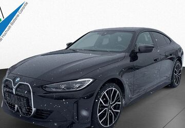 BMW i4 34.190 km 34.440 &euro; Herford 32051