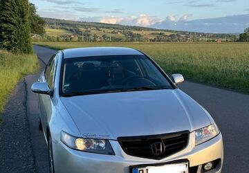 Honda Accord 245.500 km 3.200 &euro; Rinteln 31737