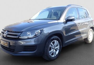 VW Tiguan 114.881 km 12.990 &euro; Löhne 32584