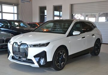 BMW iX 32.295 km 62.990 &euro; Lemgo 32657