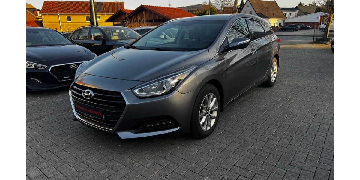 Hyundai i40 93.400 km 12.600 &euro; Porta Westfalica 32457