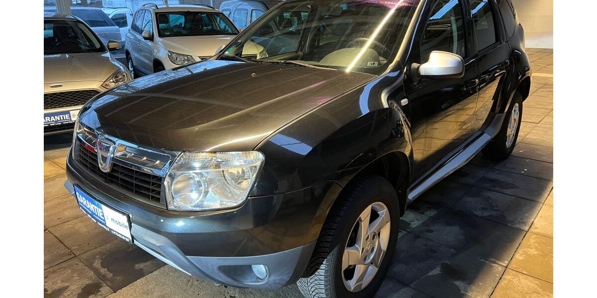Dacia Duster 49.000 km 6.999 &euro; Lemgo 32657