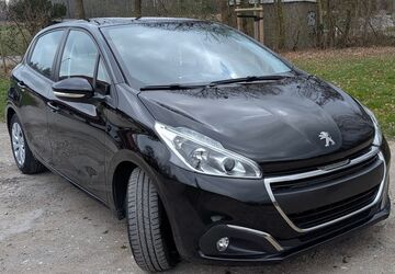 Peugeot 208 52.000 km 6.999 &euro; Enger 32130
