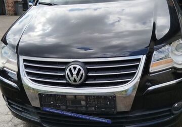 VW Touran 309.000 km 2.800 &euro; Hüllhorst 32609