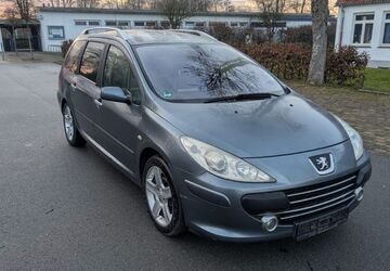 Peugeot 307 180.000 km 2.150 &euro; Extertal 32699