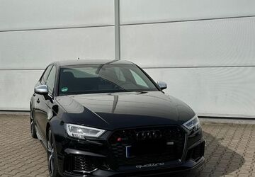 Audi RS3 106.000 km 31.999 &euro; Bückeburg 31675