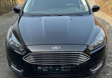 Ford Focus 124.500 km 9.450 &euro; Kirchlengern 32278