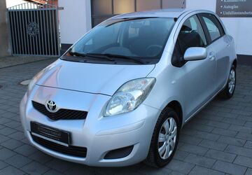 Toyota Yaris 69.000 km 5.990 &euro; Obernkirchen/Vehlen (B65) 31683