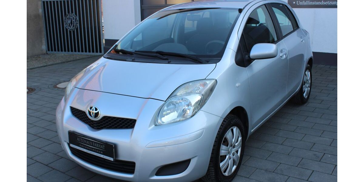 Toyota Yaris 69.000 km 5.990 &euro; Obernkirchen/Vehlen (B65) 31683