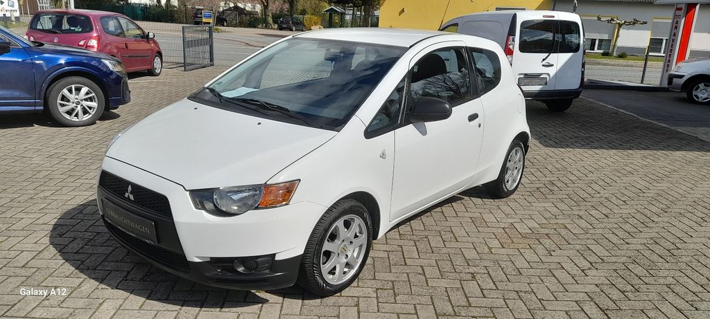 Mitsubishi Colt 95.521 km 4.450 &euro; Hiddenhausen 32120