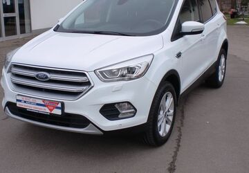 Ford Kuga 87.000 km 17.990 &euro; Hessisch Oldendorf 31840