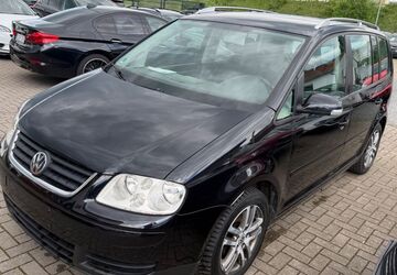 VW Touran 270.000 km 1.200 &euro; Löhne Mennighüffen 32584