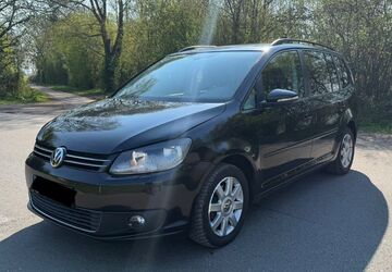 VW Touran 289.306 km 4.400 &euro; Rinteln 31737