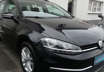 VW Golf 156.800 km 13.650 &euro; Löhne 32584
