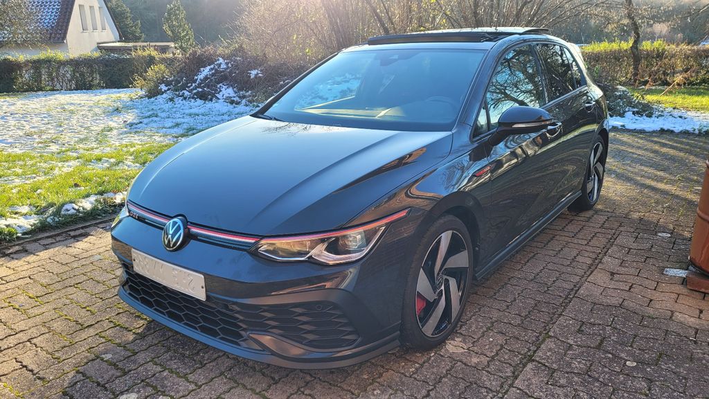 VW Golf 8.000 km 37.800 &euro; Stadthagen 31655