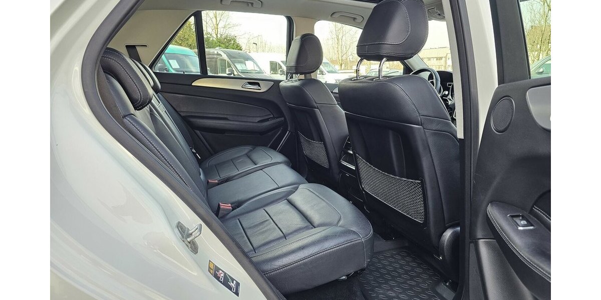 Mercedes-Benz GLE 350 d 4Matic LEDER NAVI AHK LED AUS 2.HAND 139.991 km 32.990 &euro; Löhne 32584