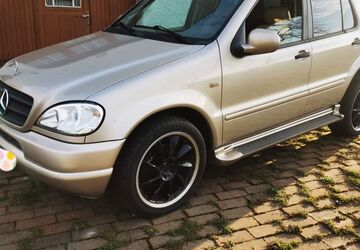 Mercedes-Benz ML 320 238.000 km 3.999 &euro; Bad Oeynhausen 32545