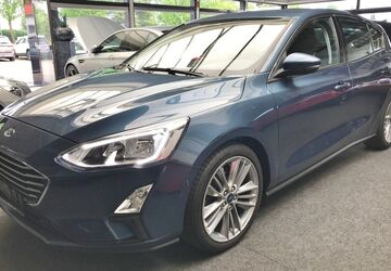Ford Focus 63.000 km 13.990 &euro; Minden 32425