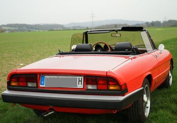 Alfa Romeo Spider 120.000 km 14.500 &euro; Bad Salzuflen 32105