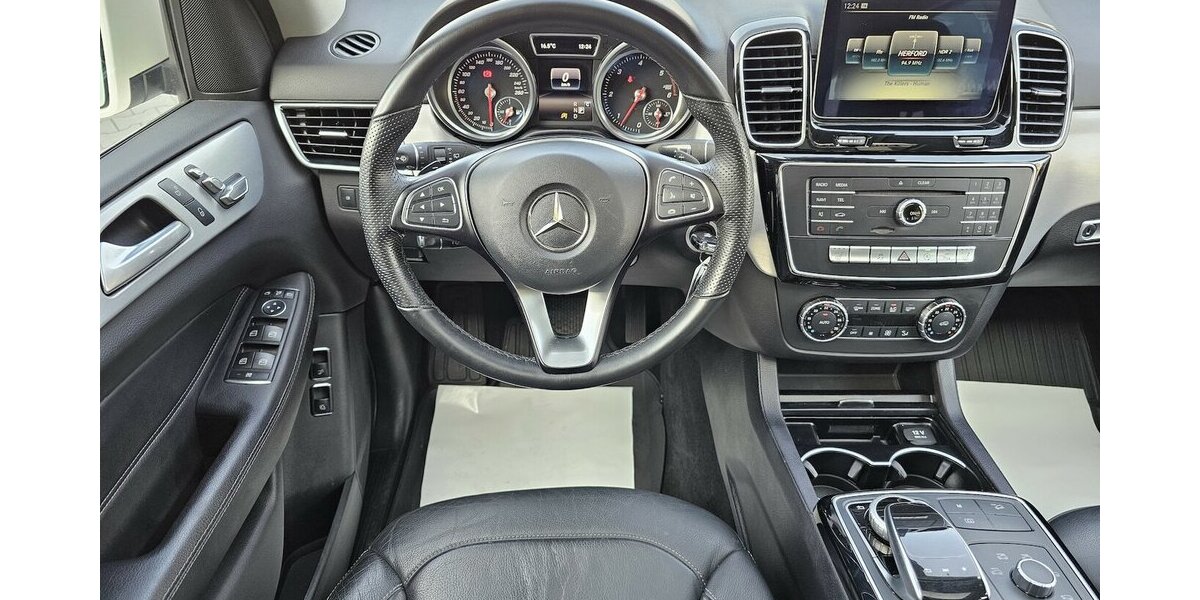 Mercedes-Benz GLE 350 d 4Matic LEDER NAVI AHK LED AUS 2.HAND 139.991 km 32.990 &euro; Löhne 32584