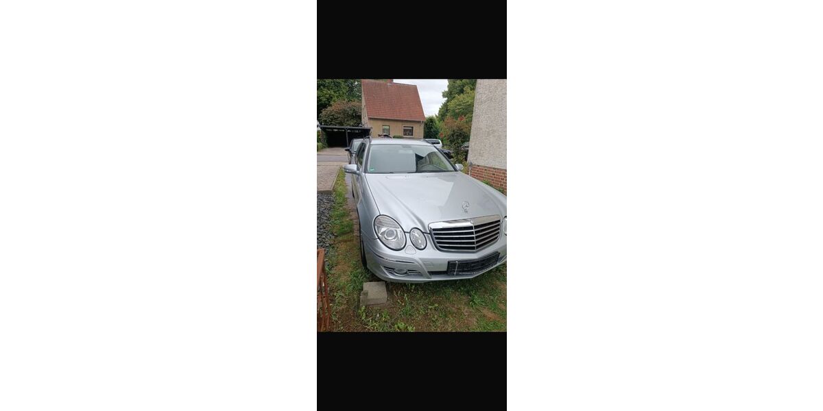 Mercedes-Benz E 220 242.000 km 7.890 &euro; Herford 32049