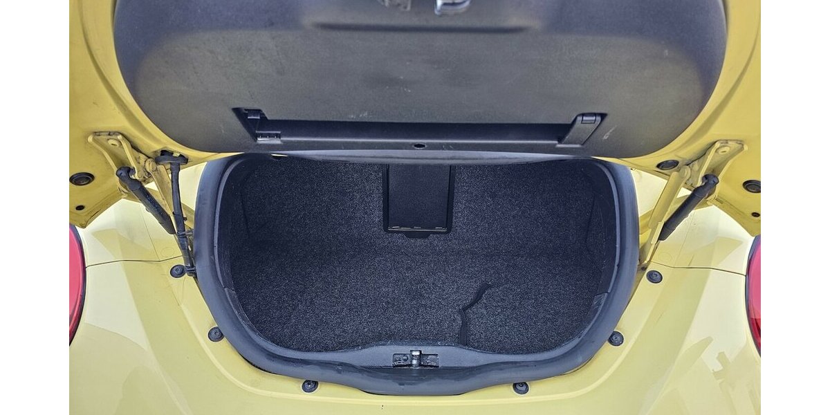 VW New Beetle 1.9 TDI United Sport AUS 1.HAND 255.857 km 3.990 &euro; Löhne 32584