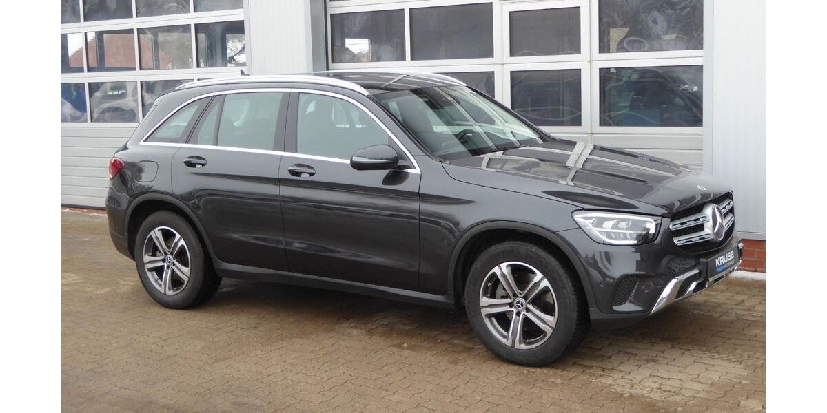 Mercedes-Benz GLC 220 33.500 km 41.250 &euro; Diepenau 31603