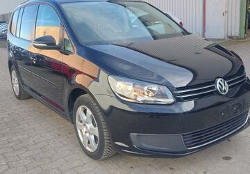 VW Touran 114.500 km 9.900 &euro; Stolzenau 31592