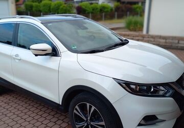 Nissan Qashqai 49.900 km 19.900 &euro; Extertal 32699