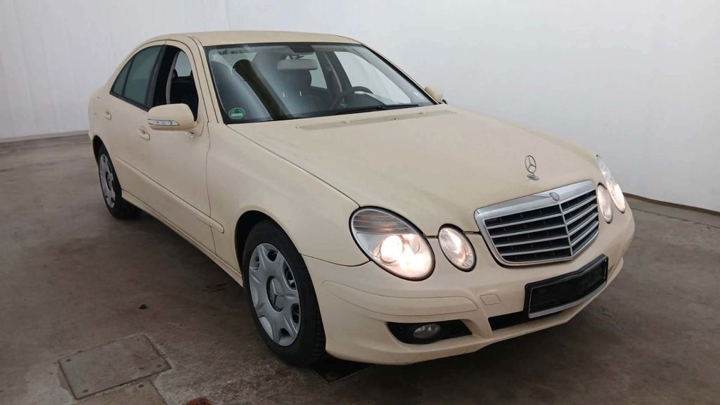 Mercedes-Benz E 200 425.000 km 3.990 &euro; Rodenberg 31552