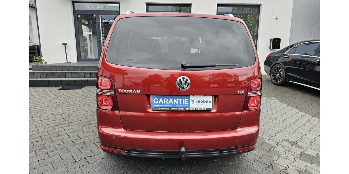 VW Touran 1.4 TSI Highline NAVI Bi-XENON PDC AHK 195.880 km 4.990 &euro; Löhne 32584
