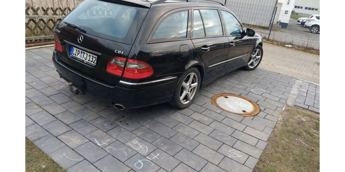 Mercedes-Benz E 280 167.000 km 6.000 &euro; Kalletal 32689