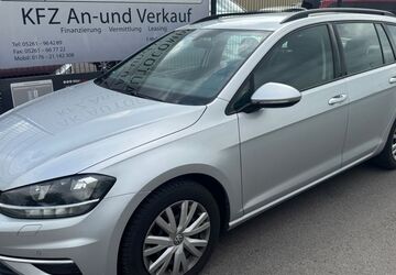 VW Golf 136.300 km 13.685 &euro; Lemgo 32657