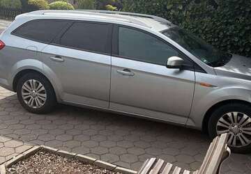 Ford Mondeo 150.000 km 4.250 &euro; minden 32423