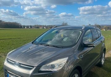 Ford Kuga 195.000 km 8.600 &euro; Bünde 32257