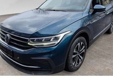 VW Tiguan 68.174 km 24.610 &euro; Lemgo 32657